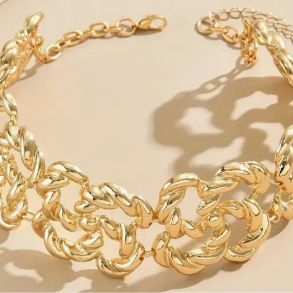 Gold Choker Necklace - Picture 3 of 11